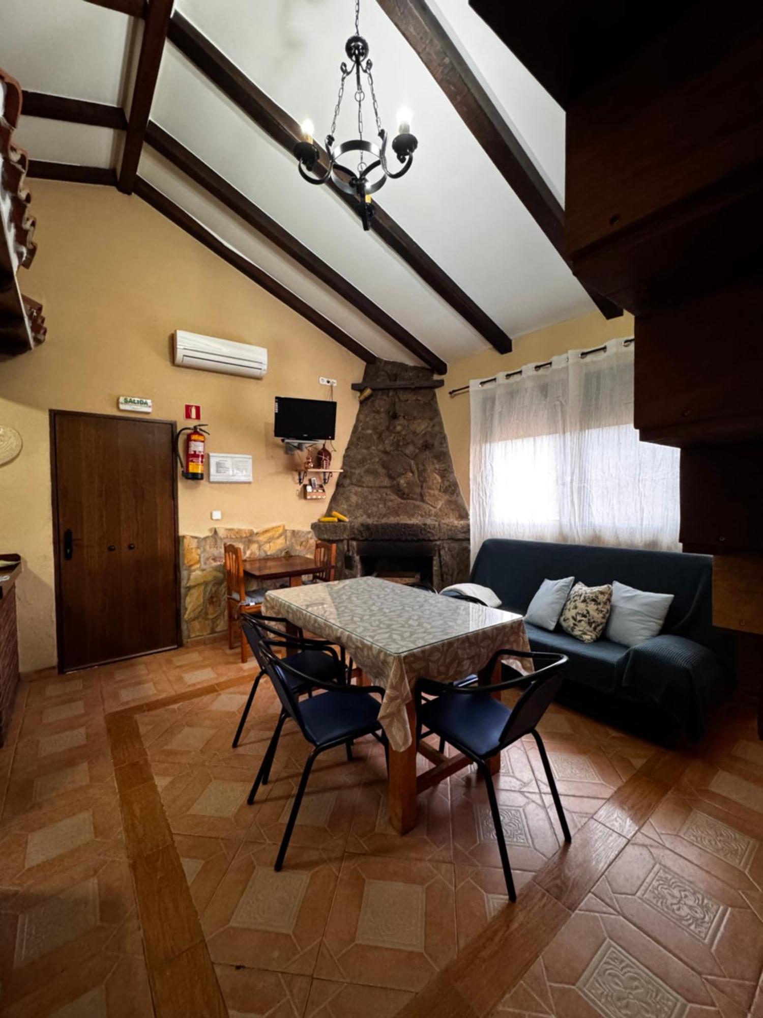 Casas Rurales Carrizosa Navaconcejo Exterior photo