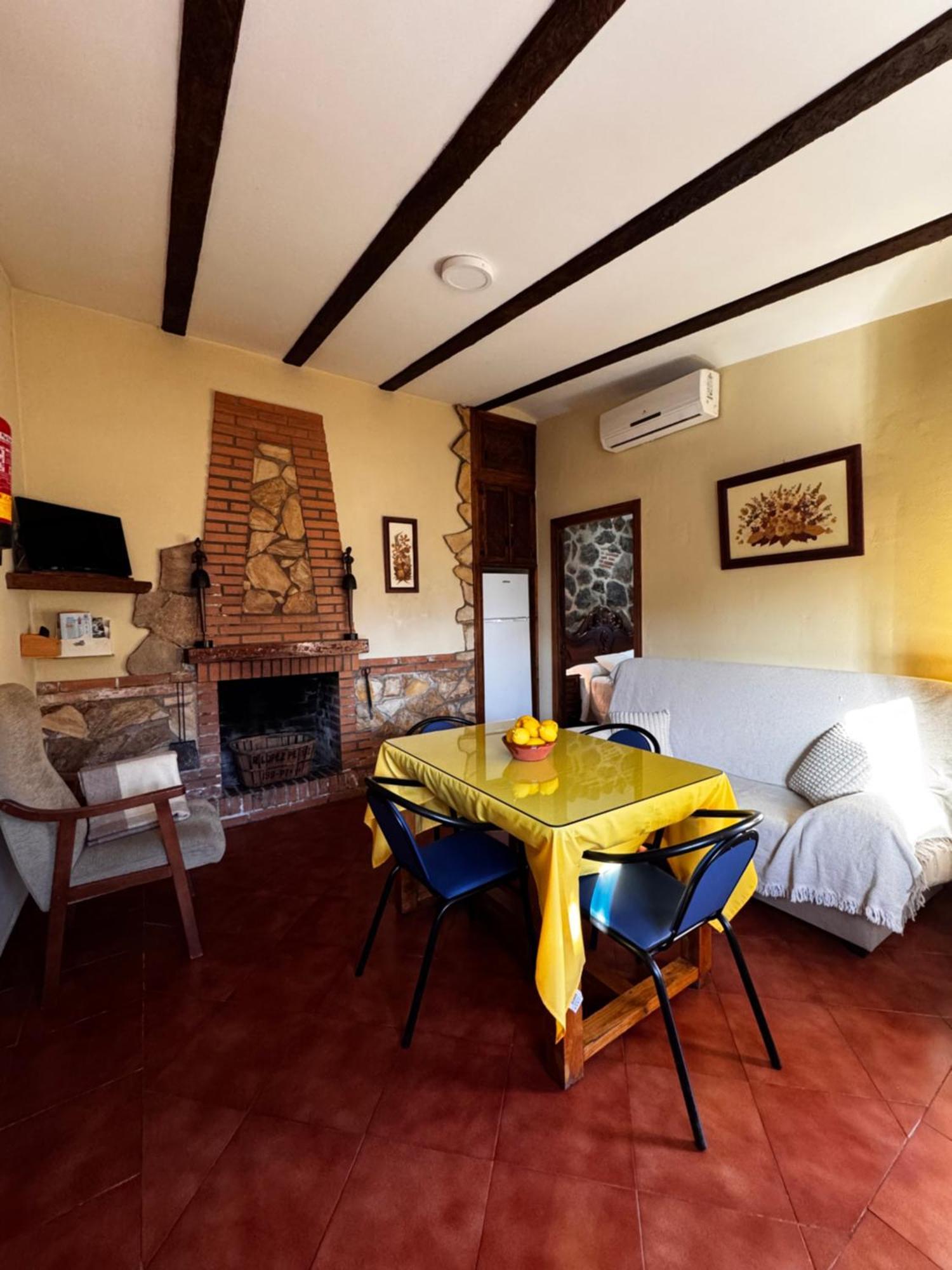 Casas Rurales Carrizosa Navaconcejo Exterior photo